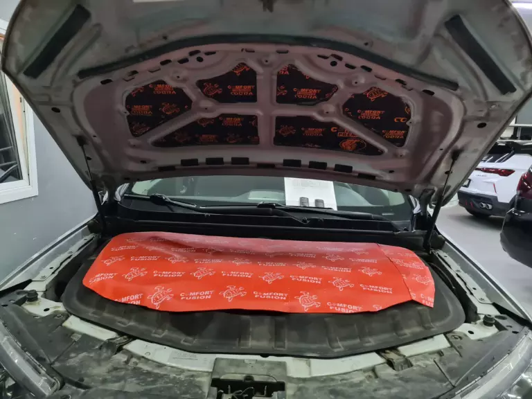 Шумоизоляция капота Chevrolet Captiva