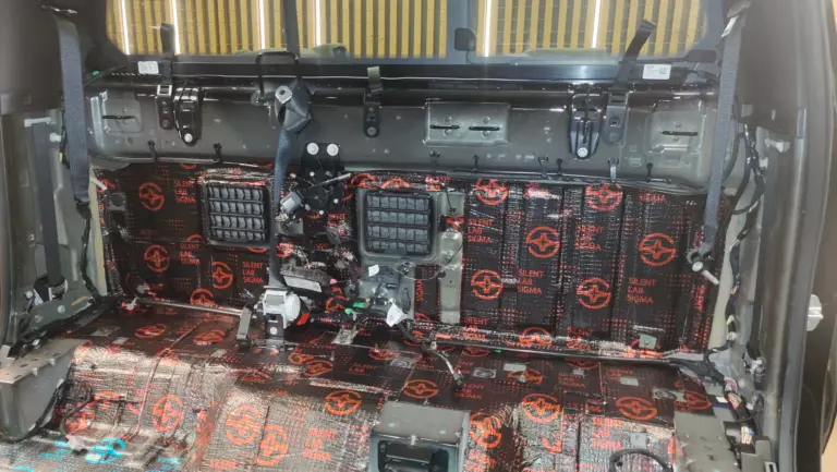 Шумоизоляция пола Dodge RAM-4