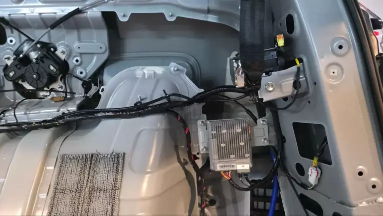 Шумоизоляция багажника GAC M8-3