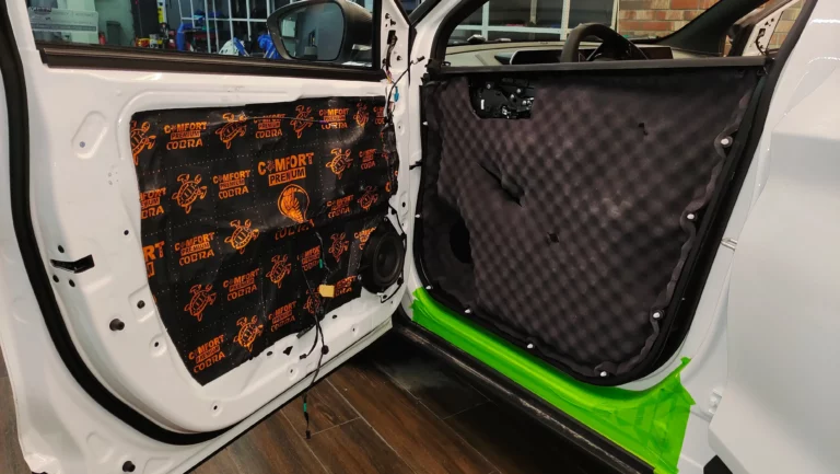 Geely Coolray двер 4 (1)