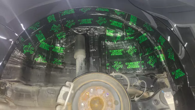 Шумоизоляция арок Honda Stepwgn-1
