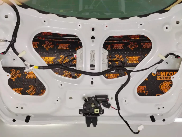 Шумоизоляция багажника Tesla Model Y -1