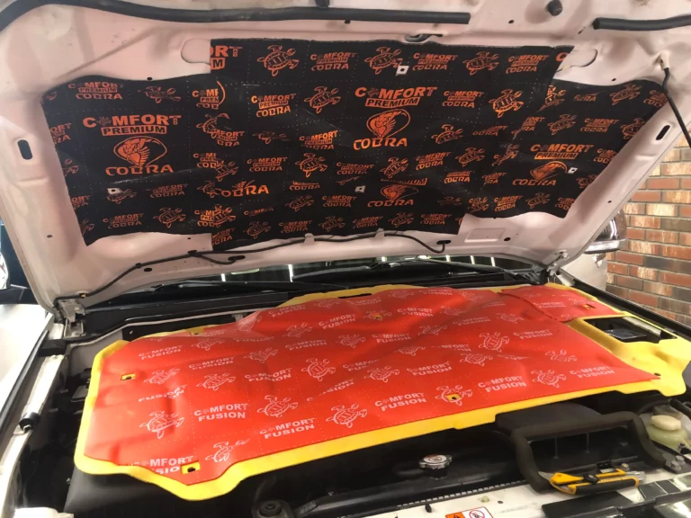 Шумоизоляция капота Mitsubishi Pajero