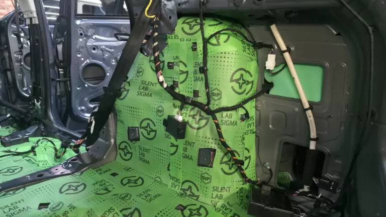 Шумоизоляция багажника Exeed TXL-4