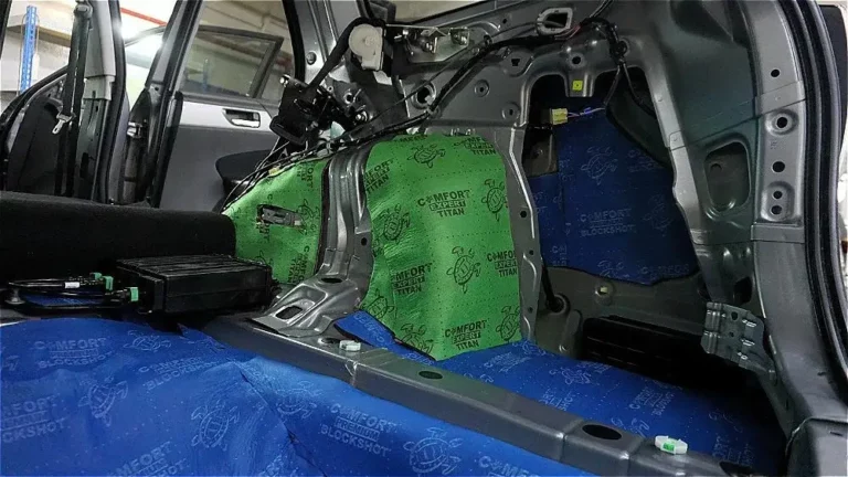 шумоизоляция багажника Subaru Forester 2011-6